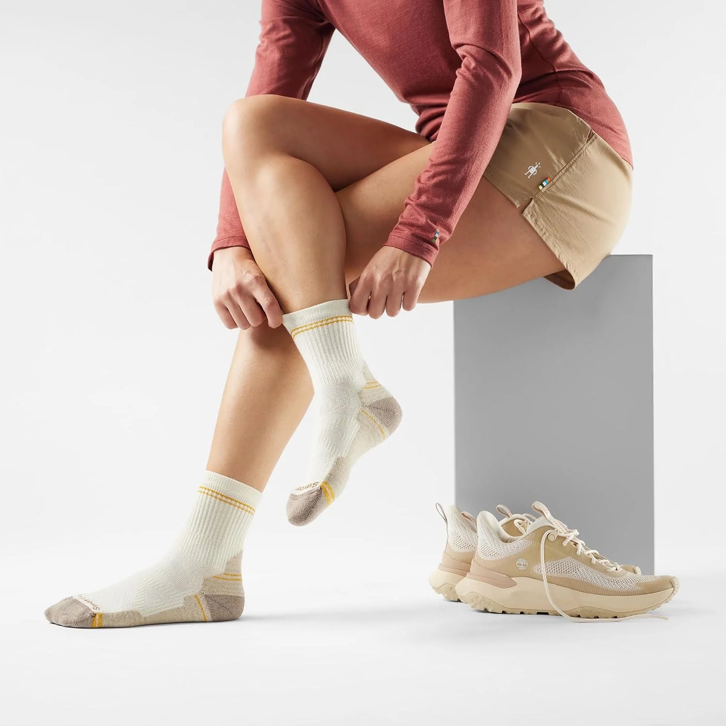 Smartwool Women's Hike Light Cushion Mid Crew Socks