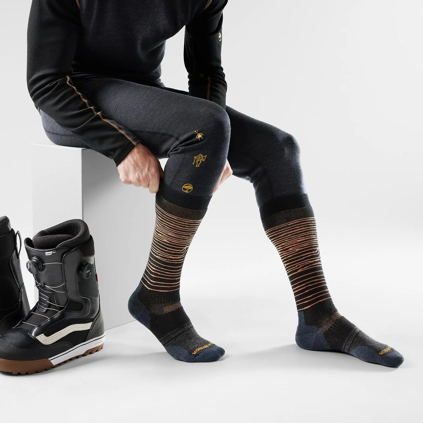 Smartwool Men's Snowboard Full Cushion Iguchi Pattern Over the Calf Socks