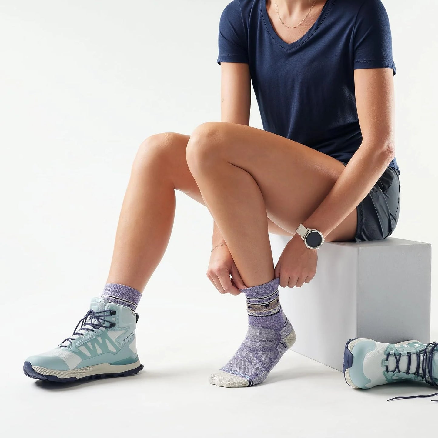 Smartwool Women's Hike Light Cushion Zig Zag Valley Mid Crew Socks